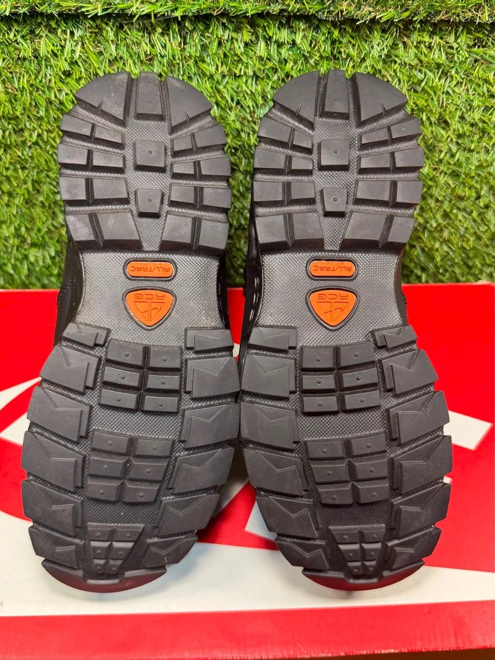 Nike Air Max Goadome GS Triple Black Boots 311567-001 Size 4.5Y  Og Box